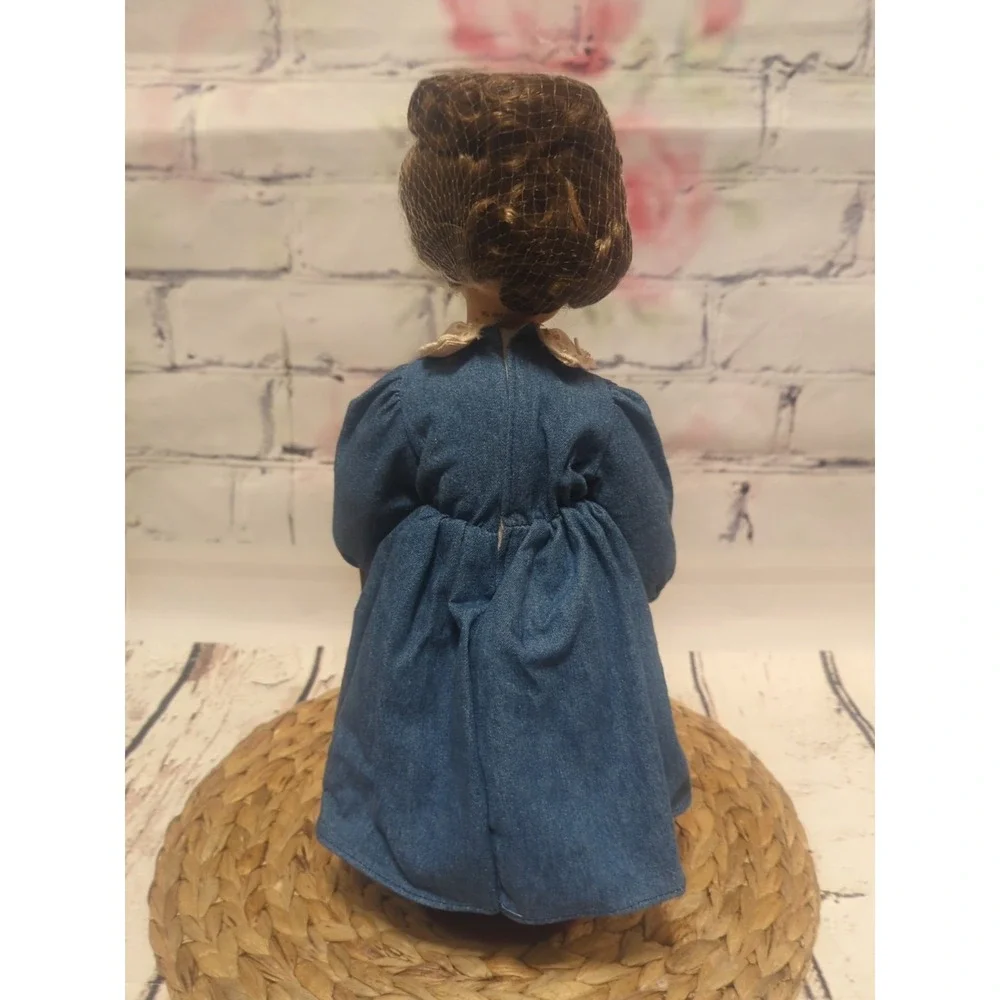 BOYDS YESTERDAY'S CHILD‎ DOLLS COLLECTION MS. ASHLEY TEACHER 16